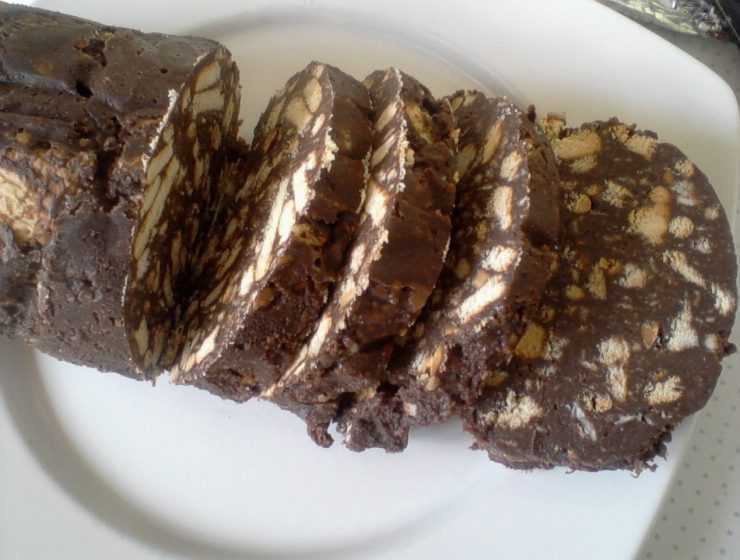 Συνταγή για κορμό μωσαϊκό με ζαχαρούχο γάλα Συνταγή για κορμό μωσαϊκό με ζαχαρούχο γάλα