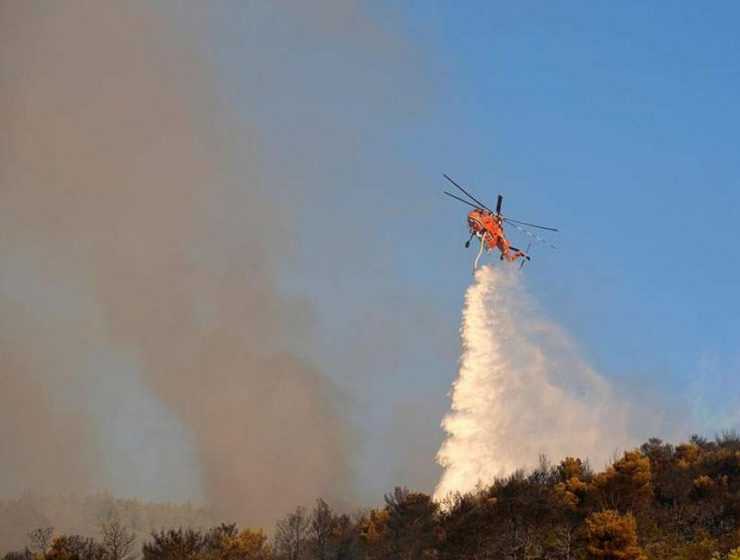 Έκτακτο: Μεγάλη φωτιά στο Λαύριο Εσπευσμένα στο σημείο  ο Νίκος Χαρδαλιάς