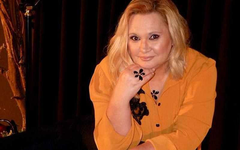 Καίτη Φίνου: Έφυγα, παγωμένη, φοβισμένη. Περίμενα ξημερώματα στην παραλιακή για ταξί μόνη μου.