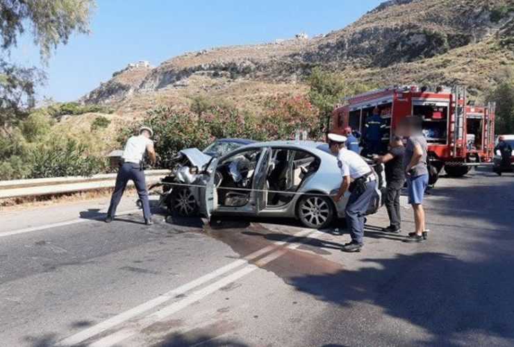 Τραγικό τροχαίο στη Κρήτη: Ξεκληρίστηκε οικογένεια - Νεκρές μητέρα και κόρη
