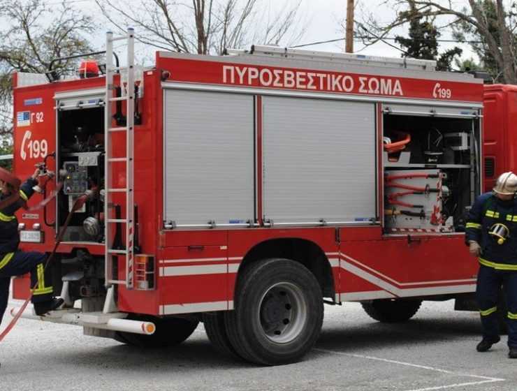 Έκτακτο: Φωτιά στα Σπάτα