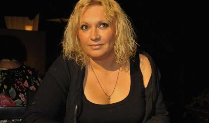 Καίτη Φίνου: "Κάνω αποτοξίνωση. Κόβω τα ψυχοφάρμακα και το παλεύω μόνη"