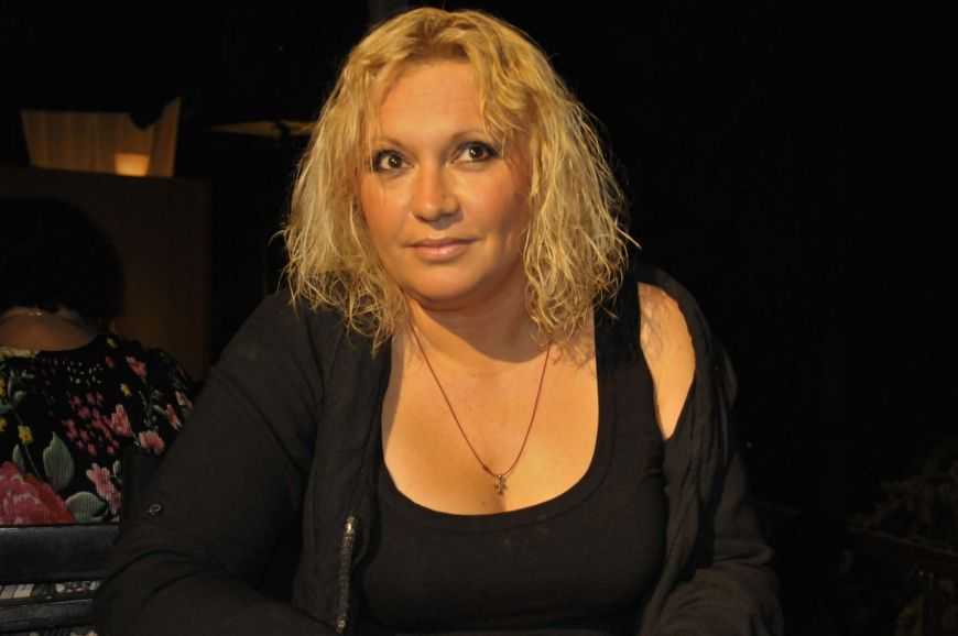 Καίτη Φίνου: "Κάνω αποτοξίνωση. Κόβω τα ψυχοφάρμακα και το παλεύω μόνη"