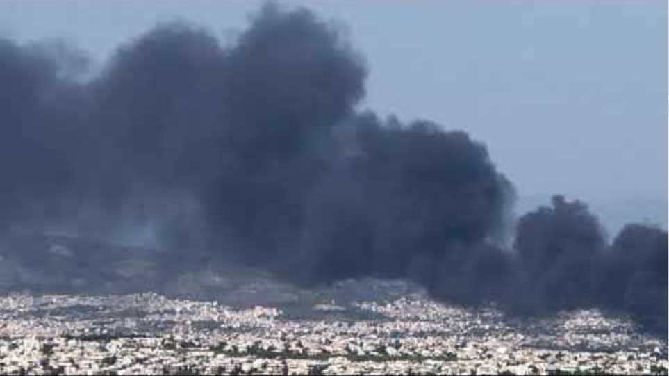 Φωτιά σε εργοστάσιο πλαστικών: Καρκινογόνες και τοξικές ουσίες σε όλη την Αθήνα- Ειδικοί προειδοποιούν