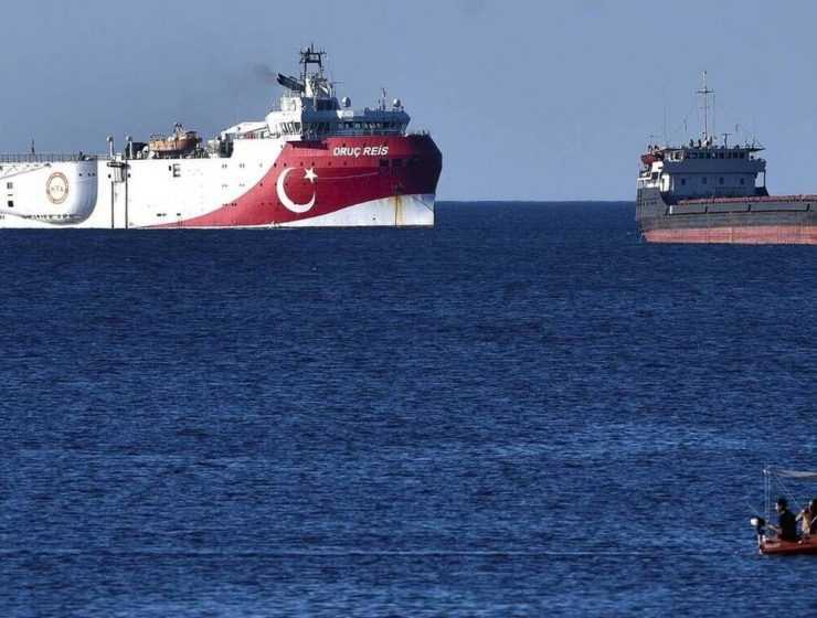 Θερμό επεισόδιο Ελλάδας - Τουρκίας: «Το Oruc Reis έφτασε στην περιοχή»