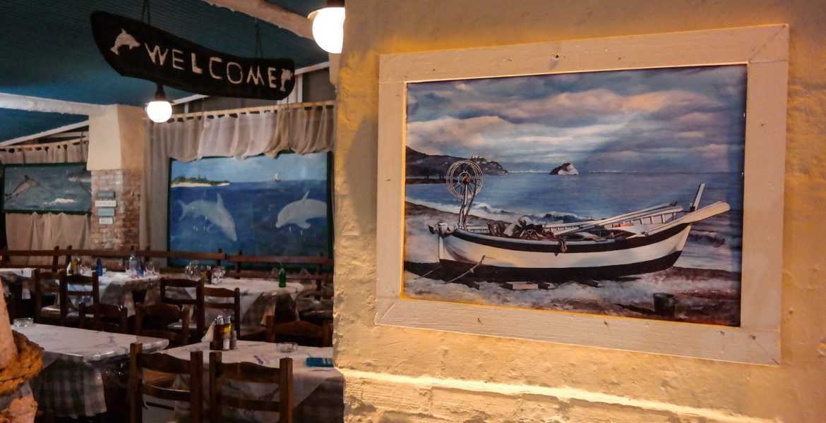 Τρίκαλα: 21,000 ευρώ πρόστιμο σε 2 γιαγιάδες που βοηθούσαν στην ταβέρνα των παιδιών τους!