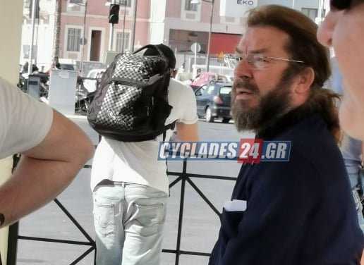 Νίκος Χορταρέας: Βρίσκεται στη Σύρο ως πατήρ Κυπριανός και πλέον δεν τον αναγνωρίζει κανείς