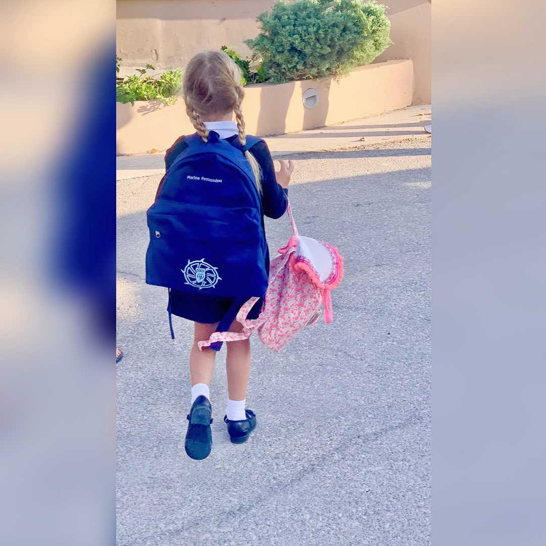 Ελένη Μενεγάκη: Αυτό είναι το Βρετανικό σχολείο, που φοιτά η μικρή Μαρίνα. Τα Ελληνικά θεωρούνται ξένη γλώσσα