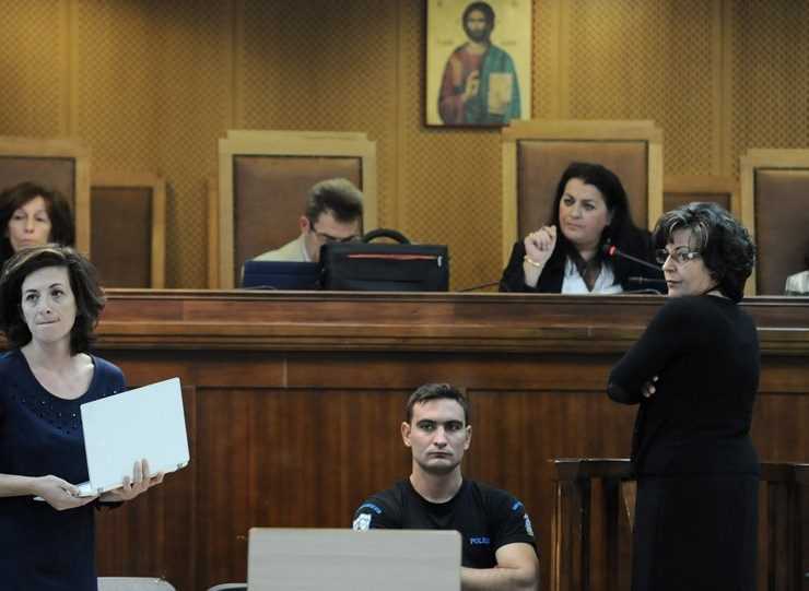 Δίκη Χρυσής Αυγής: Σε λίγη ώρα η ιστορική απόφαση - Δείτε βίντεο