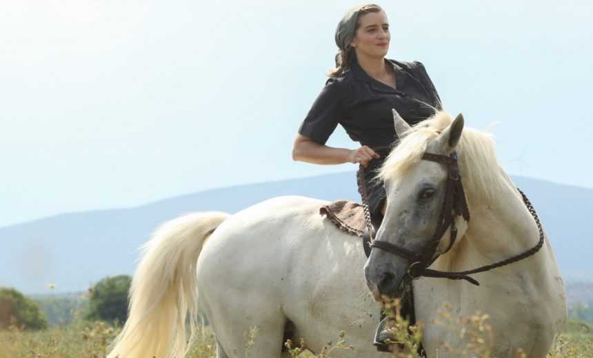 Άγριες Μέλισσες: Η Ελένη επιστρέφει στο Διαφάνι σε μια δραματική σκηνή