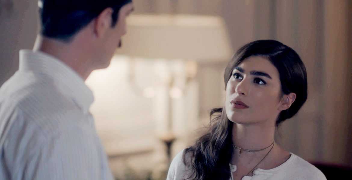 Άγριες Μέλισσες: Η Πηνελόπη παθαίνει σοκ με τον αρραβώνα του Μελέτη